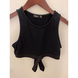 Never worn black crop top🖤